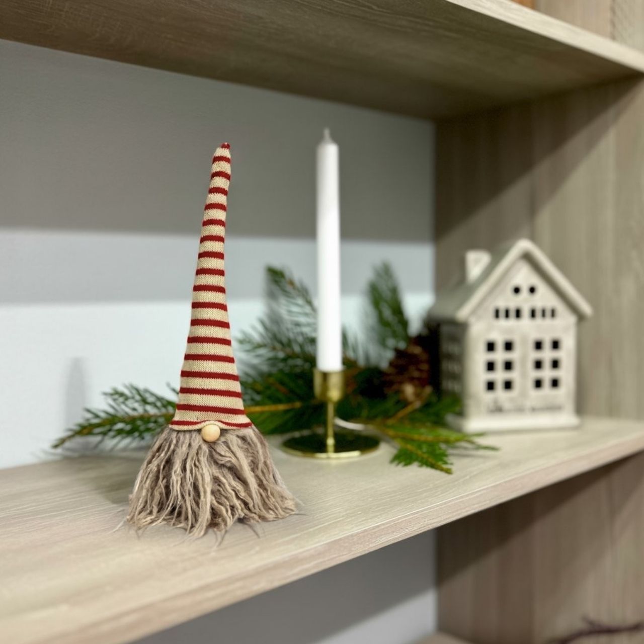Kabouter van textiel, 3-voudig, beige/rood (B/H/D) 10x30x10cm
