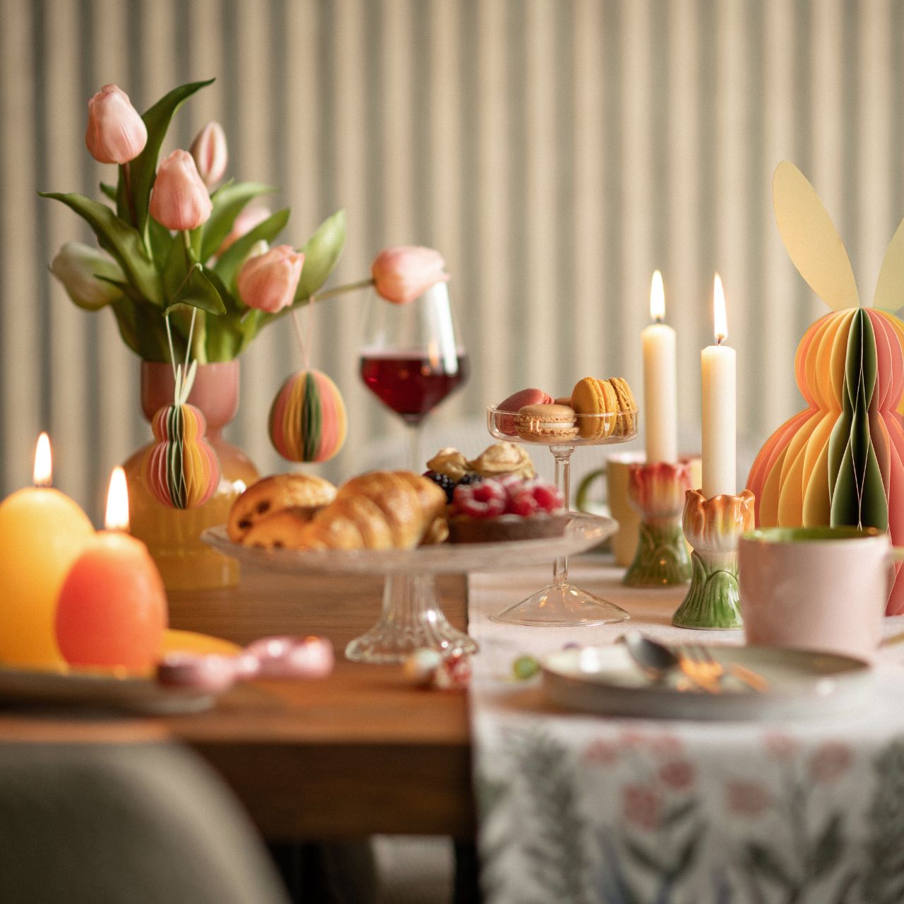 Tischdeko, Ostern, Kekse, Kerzen, Blumen