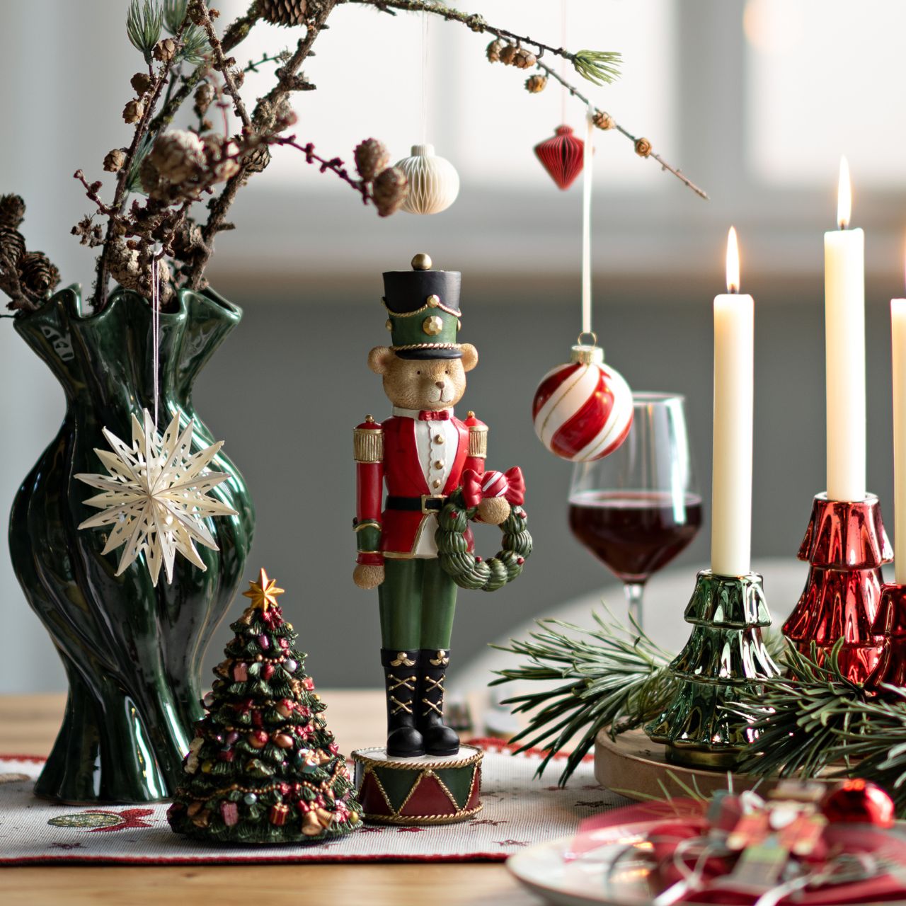 Spieluhr Tannenbaum aus Poly (B/H/T) 16x12x16 cm Festspiele, Chanukka Menora