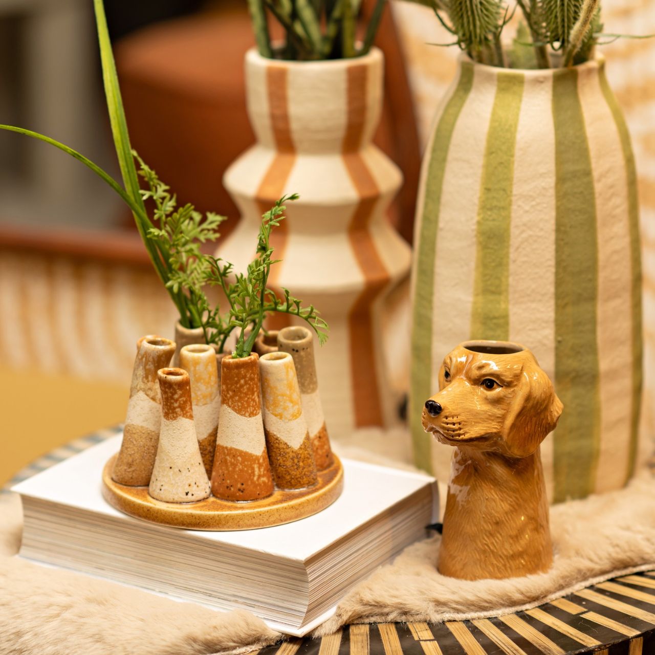 Keramikvase, Hundeform, Braun, Tiermotiv, Pflanzgefäß