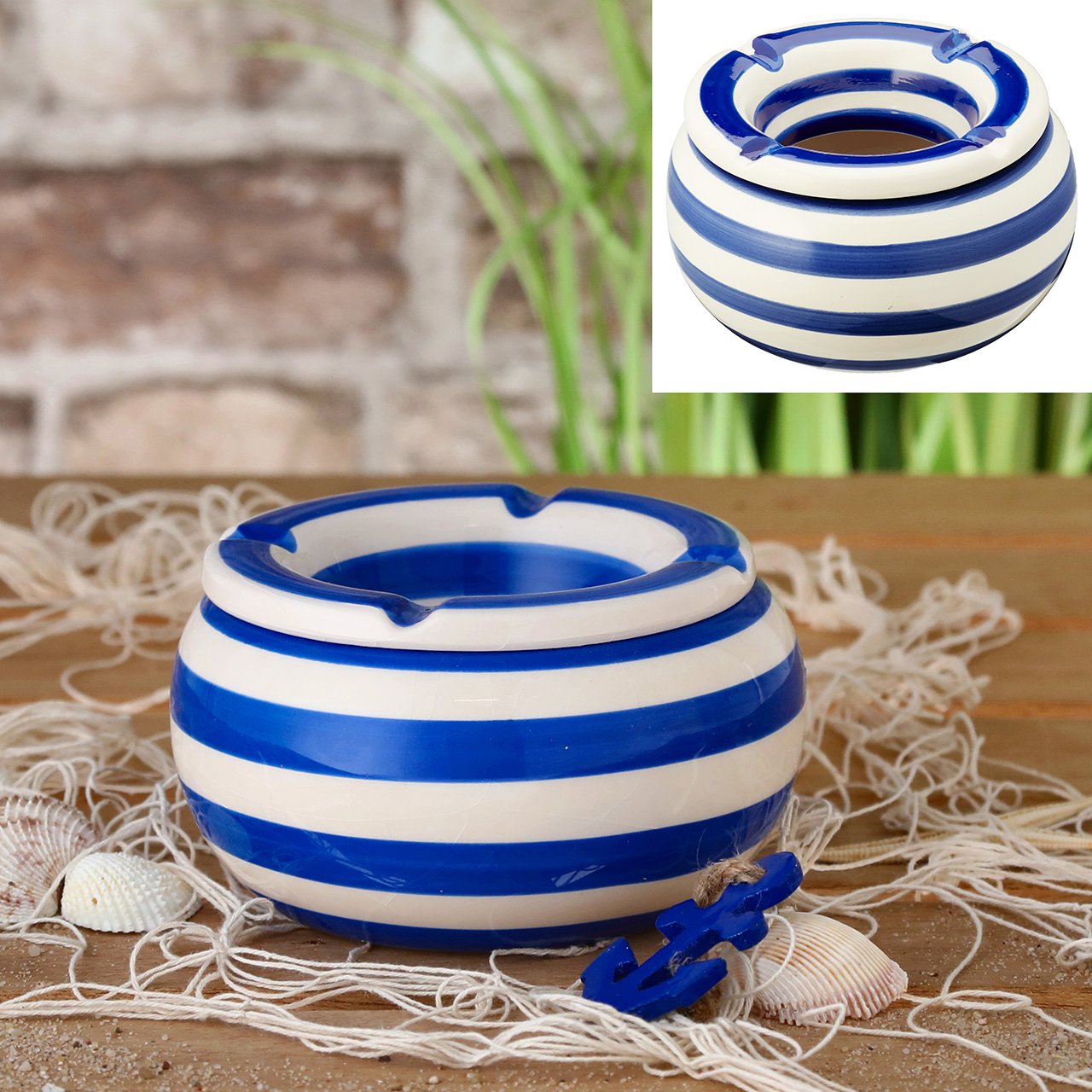 Maritime ceramic storm ashtray, blue/white (W/H/D) 13x7x13cm