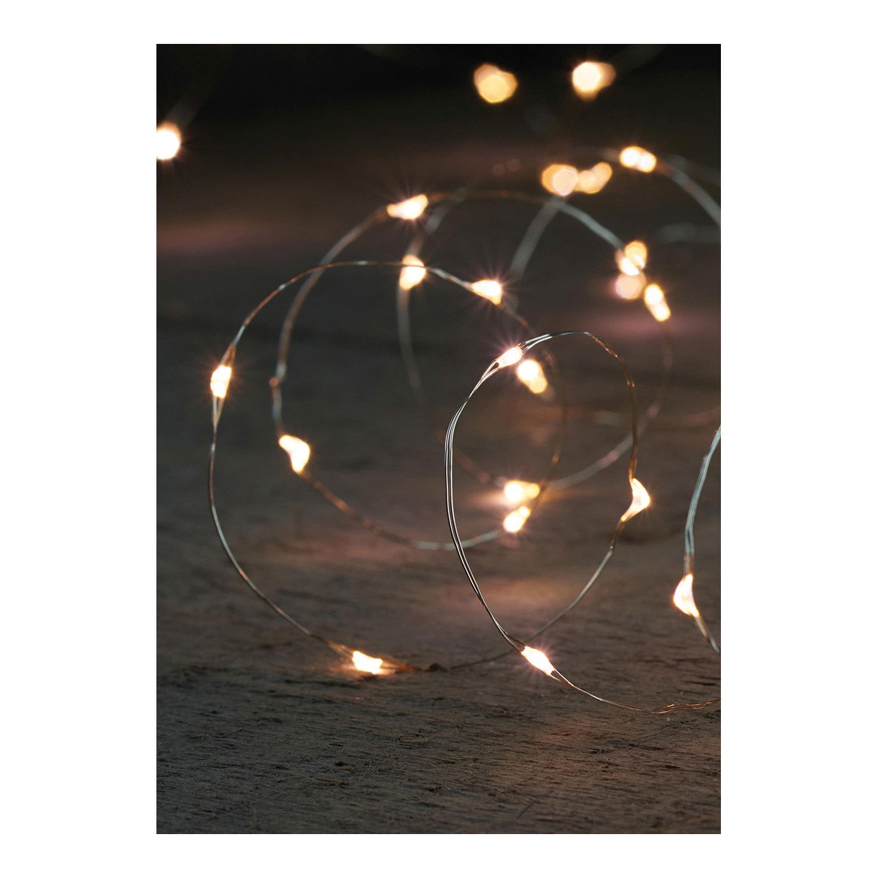 Fairy Lights Led Silver Wire 40l/2m Warm White With 6/18st Timer - 10cm Lead -2xAA/Ip20 Fairy Lights Led Silver Wire 40l/2m Warm White With 6/18st Timer - 10cm Lead -2xAA/Ip20