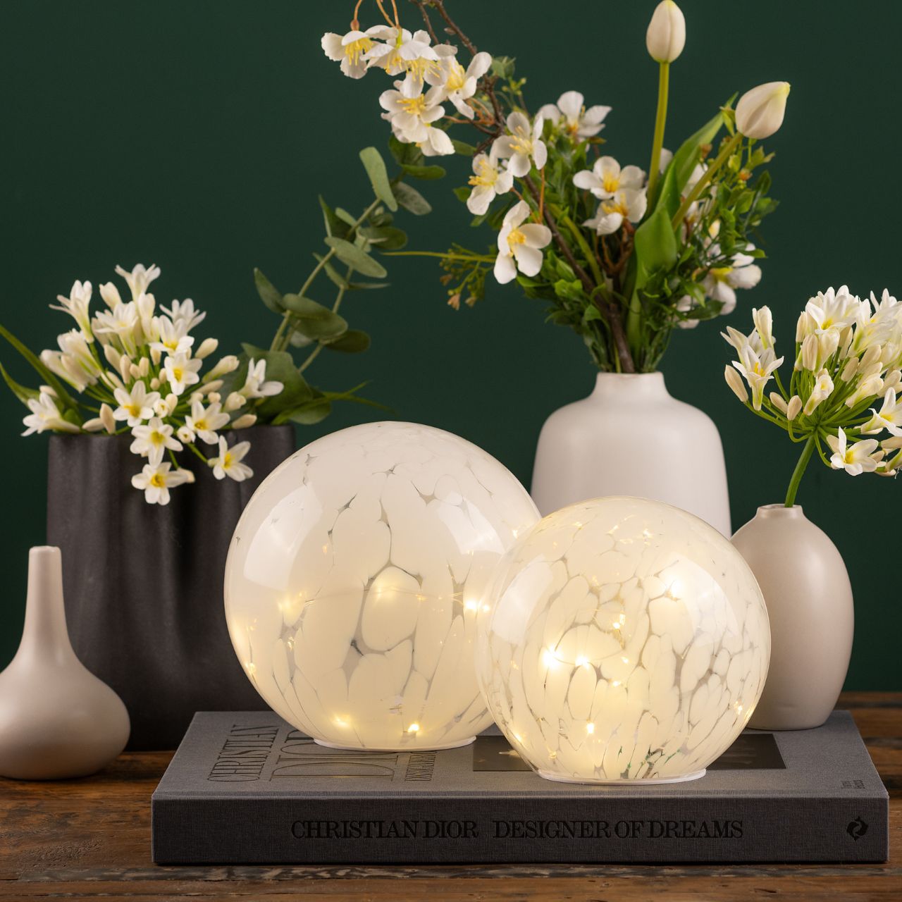 Bola luminosa con 15 LEDs, con temporizador 8/16 de cristal blanco Ø18cm Bola luminosa con 15 LEDs, con temporizador 8/16 de cristal blanco Ø18cm