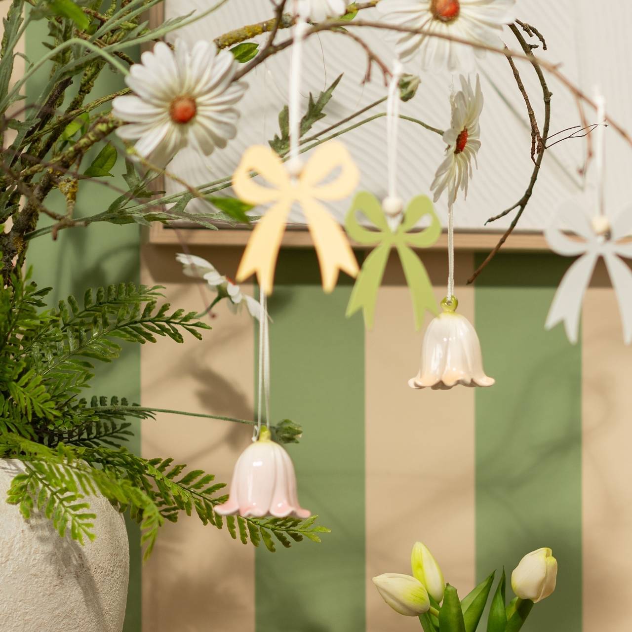 Appendino per archi in metallo, triplo, giallo/verde/bianco (L/A) 8x9cm Appendino per archi in metallo, triplo, giallo/verde/bianco (L/A) 8x9cm