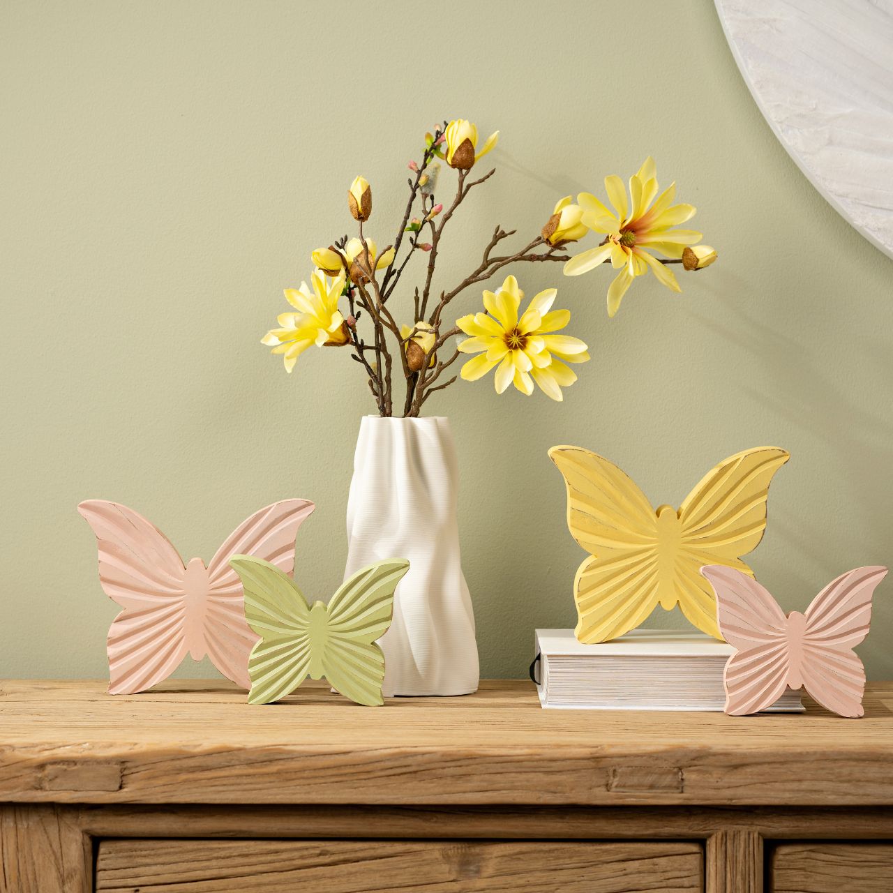 Butterfly made of wood, 3-fold, yellow/green/pink (W/H/D) 14x11x2,5cm