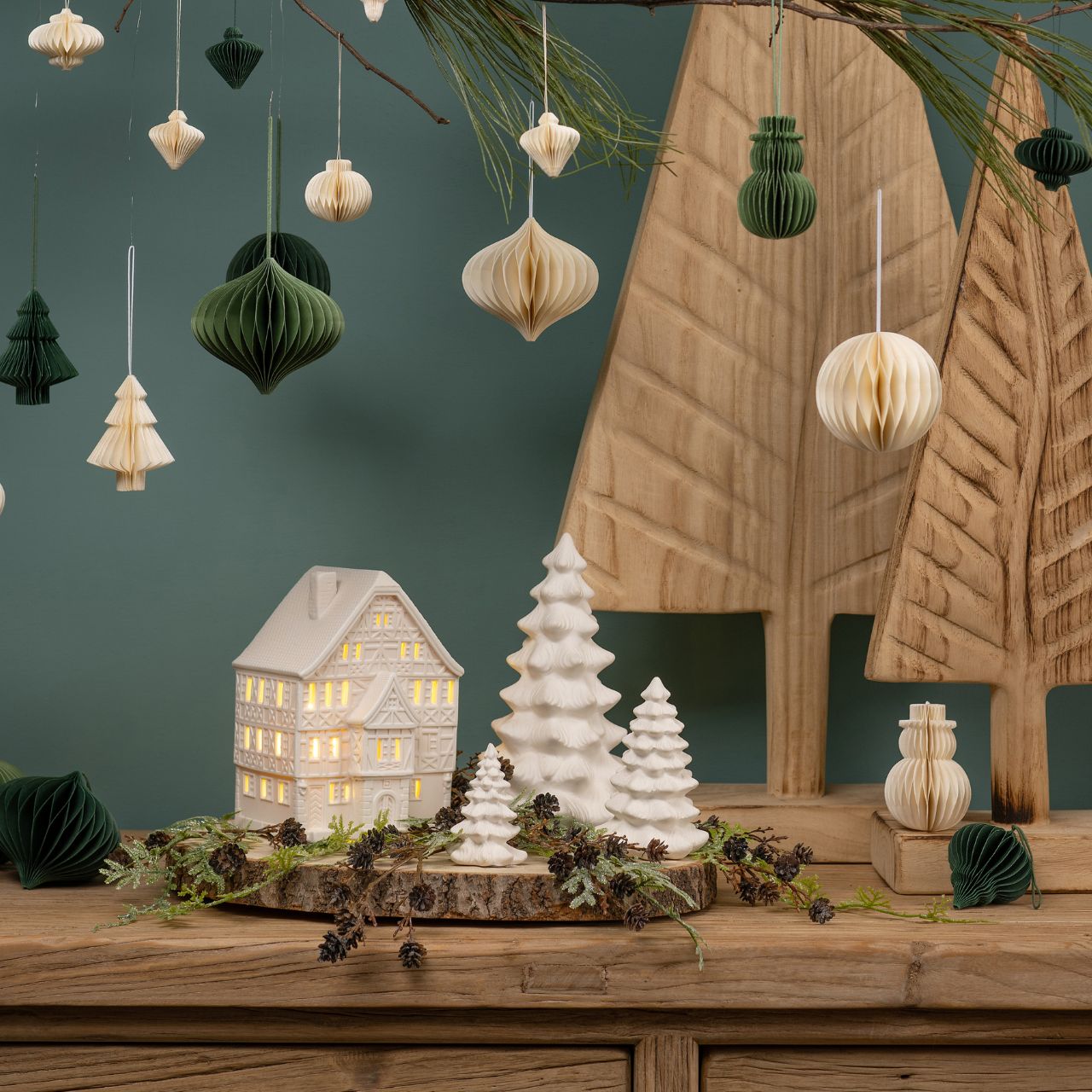 Wurm light house Bad Wimpfen made of porcelain, white (W/H/D) 12x18x12cm Lampe