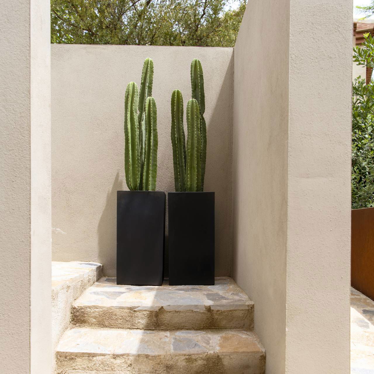 Vaso da fiori in Fiberstone nero (L/H/D) 30x60x30cm