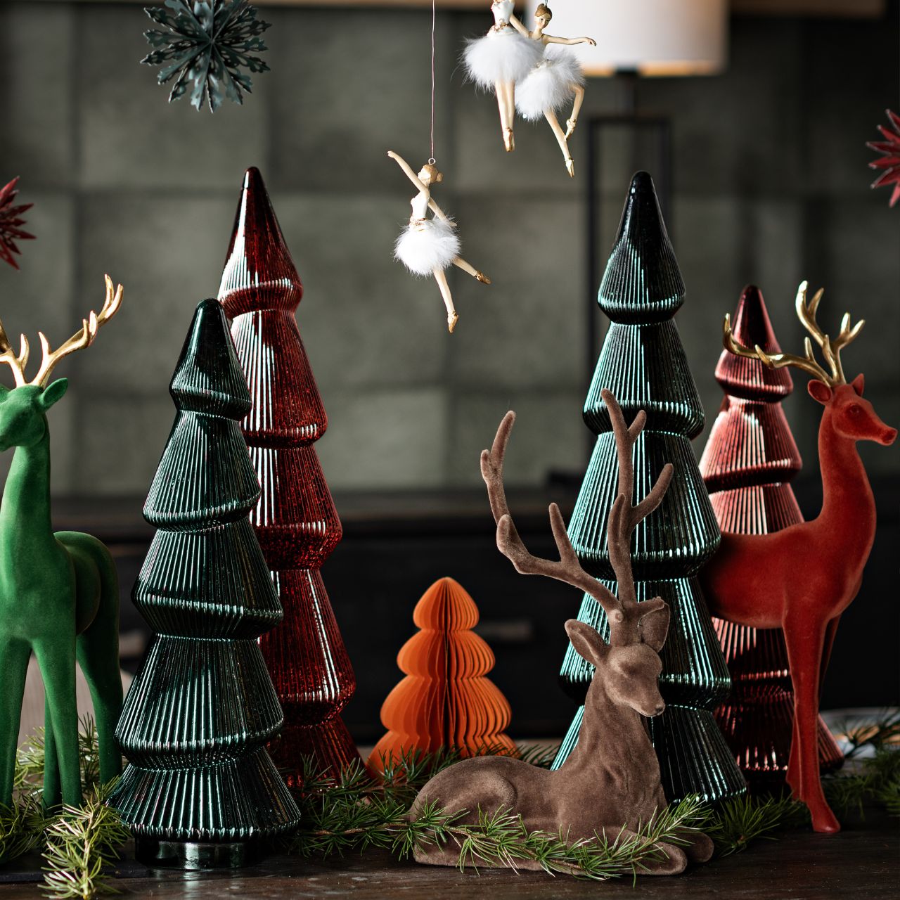 Dekorationsfiguren, Weihnachtsdeko, Kiefernnadeln, Tierfigur, Reh