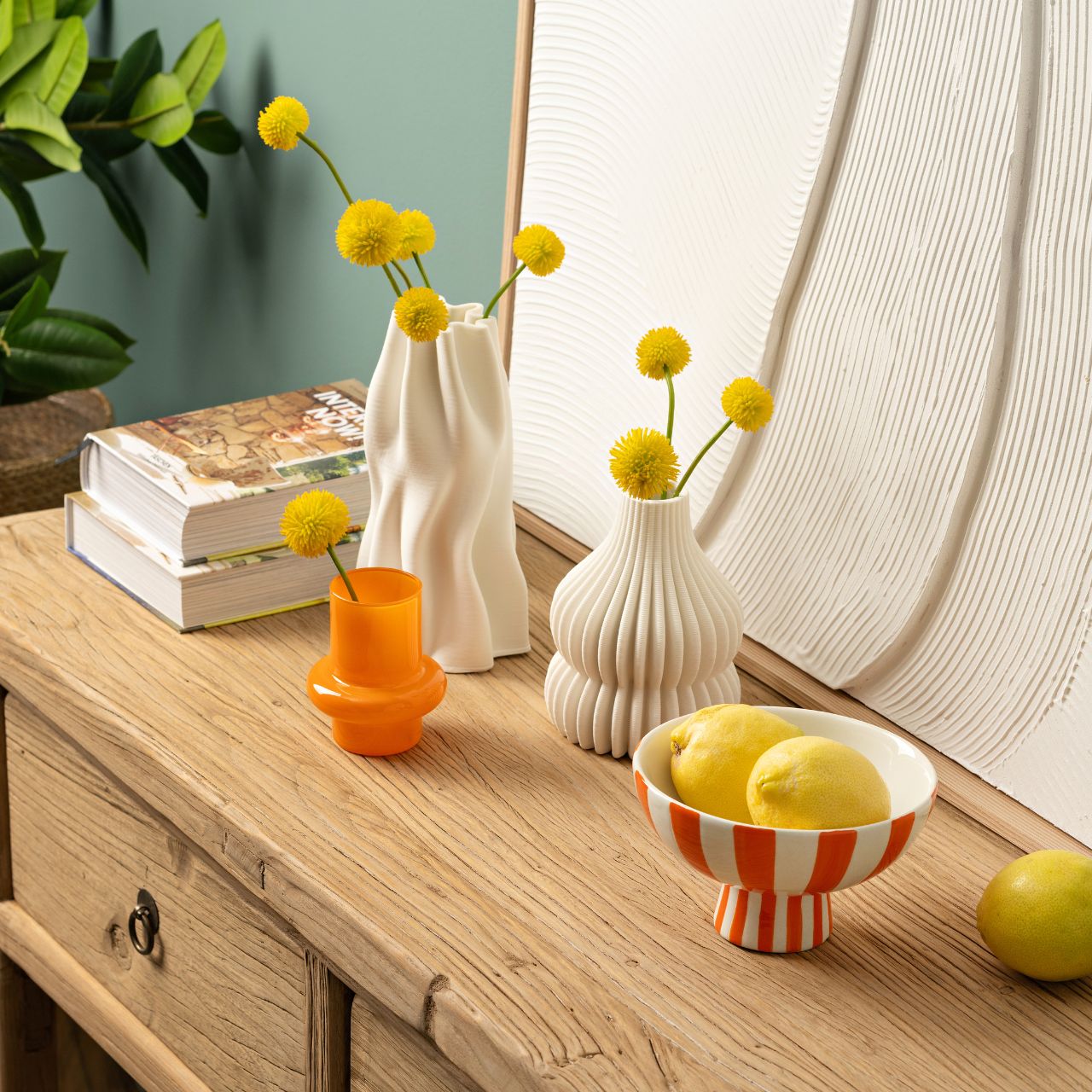 Bol décoratif rayé en céramique, orange/blanc (L/H/P) 17x10x17cm Bol décoratif rayé en céramique, orange/blanc (L/H/P) 17x10x17cm