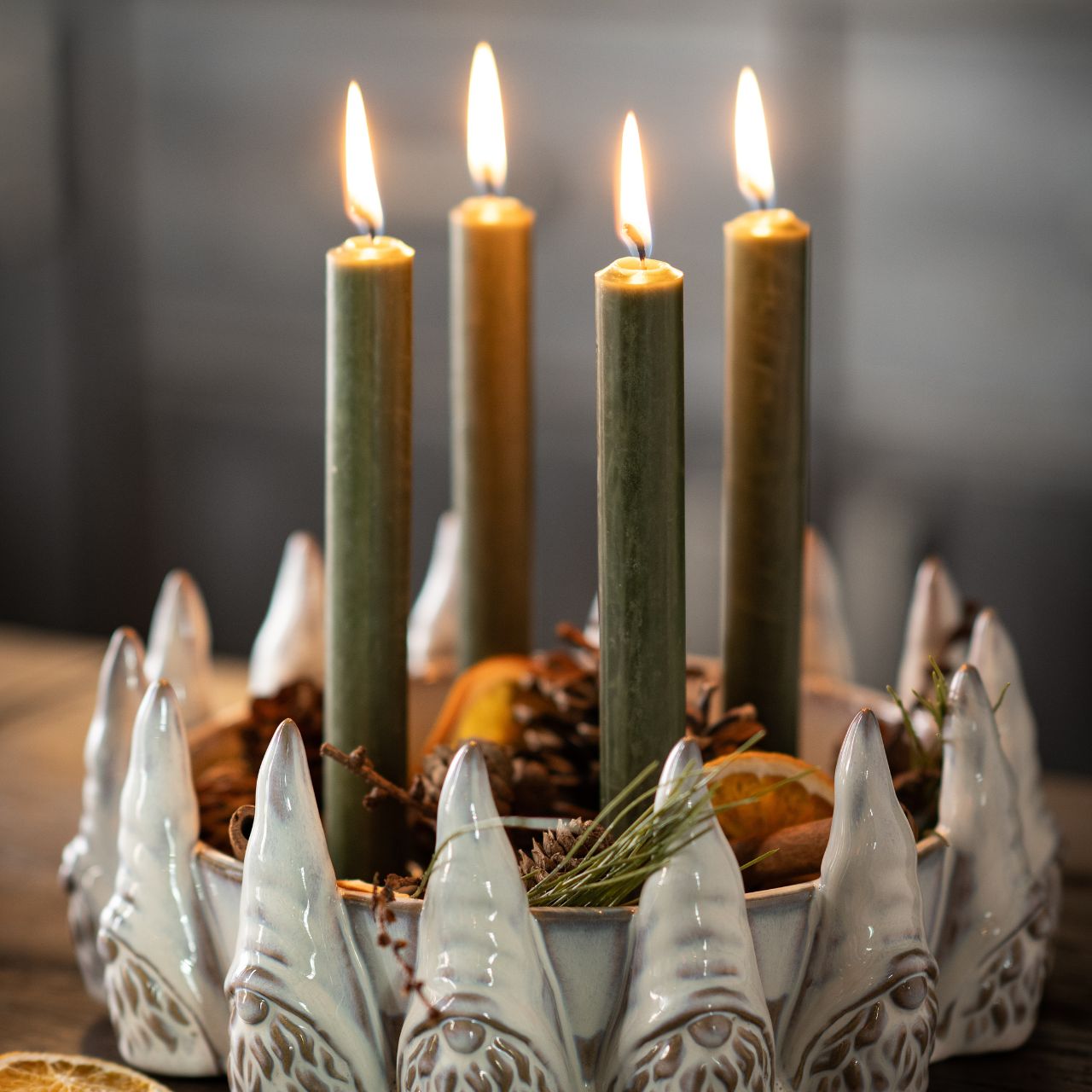 Stabkerze Kiefergrün durchgefärbt Ø 2x18 cm Brenndauer ca. 8 Std. Kerze, Kerzenständer