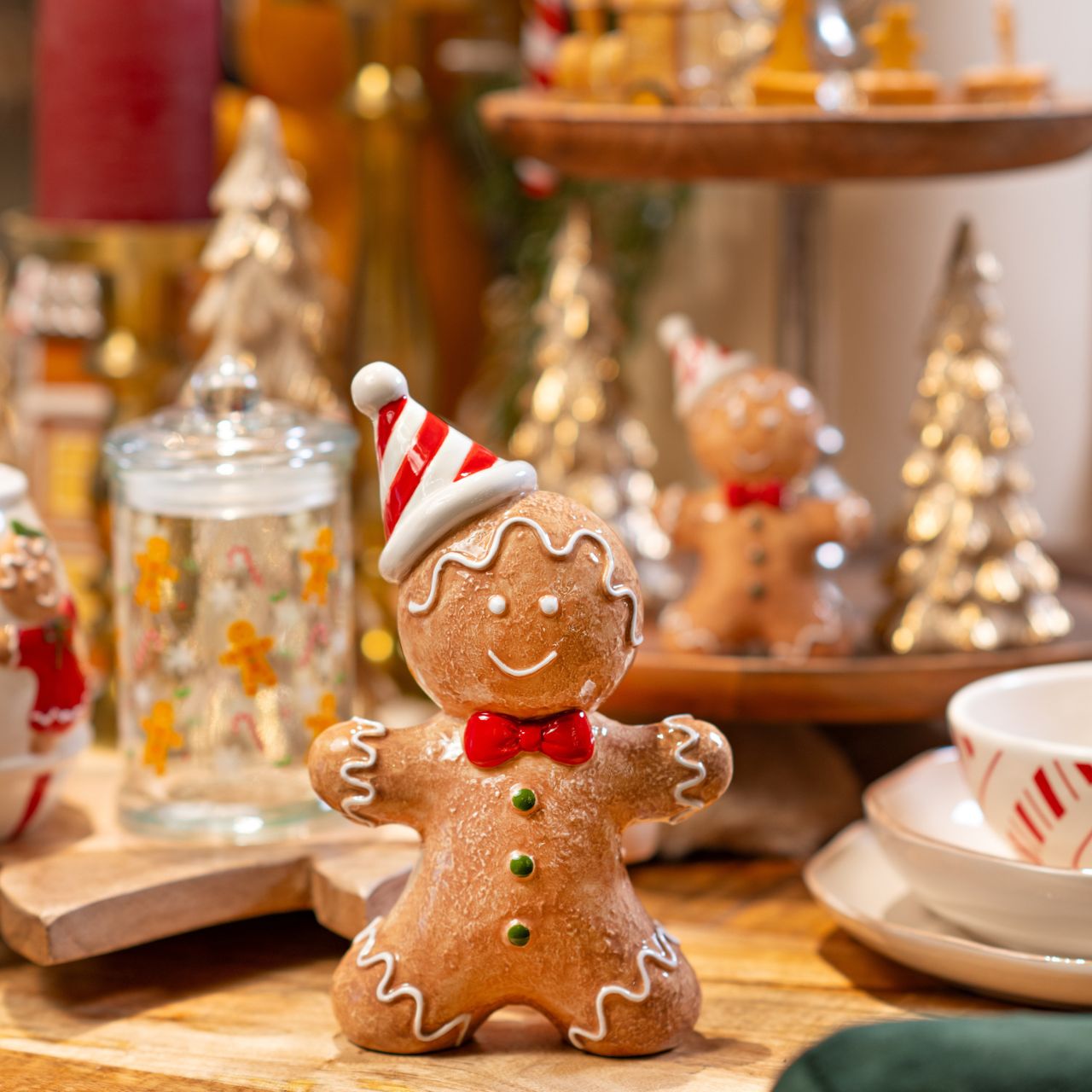 Lebkuchenfigur mit Hütchen aus Keramik braun (B/H/T) 12x20x6cm