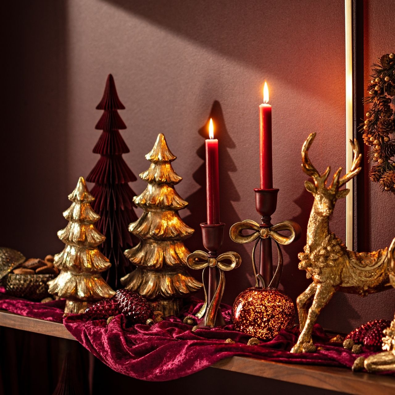 Weihnachtsdeko, Kerzenhalter, Teelichter, Goldene Weihnachten, Silber-rot Dekoration