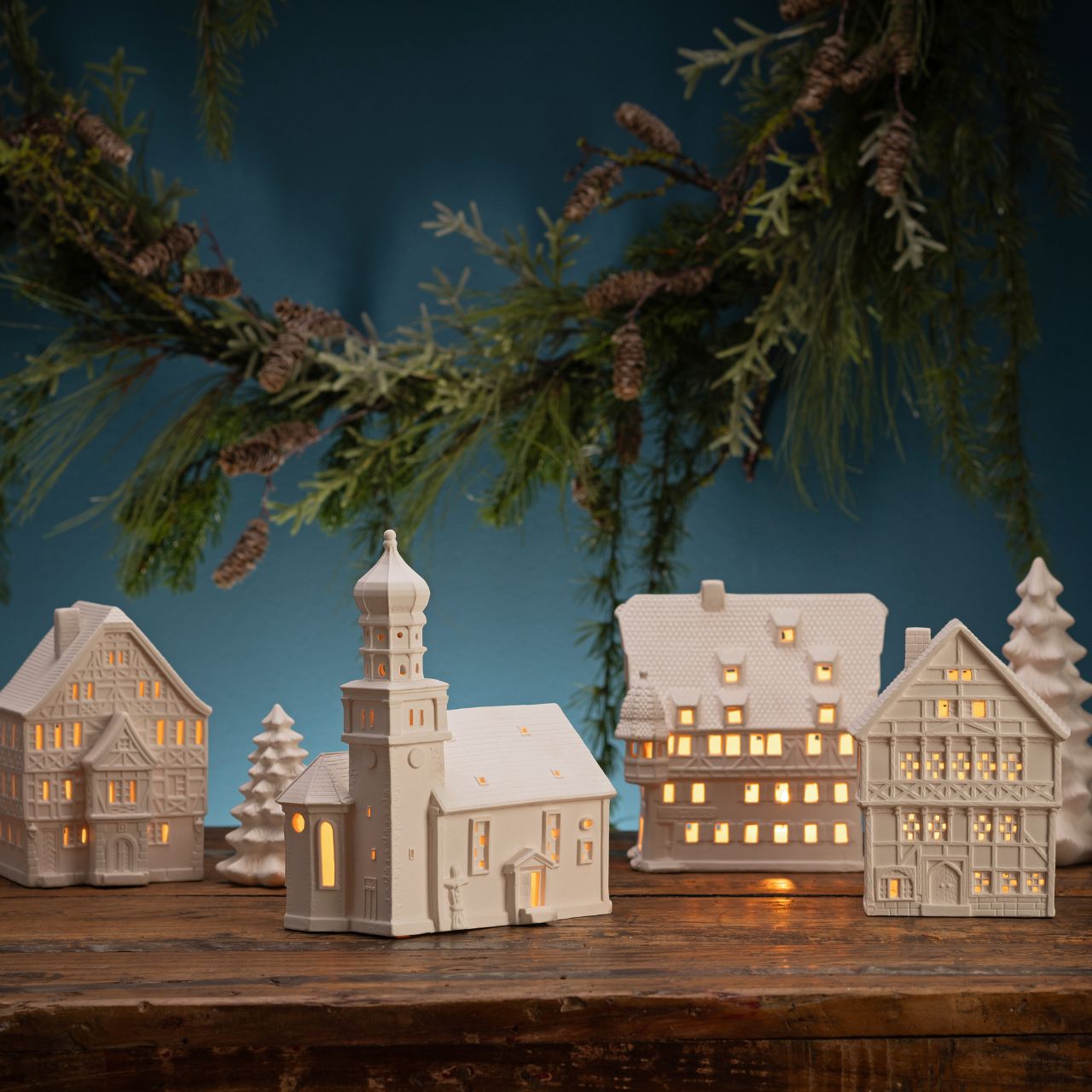 Casa luminosa Wurm Bad Wimpfen in porcellana, bianca (W/H/D) 12x18x12cm Casa luminosa Wurm Bad Wimpfen in porcellana, bianca (W/H/D) 12x18x12cm