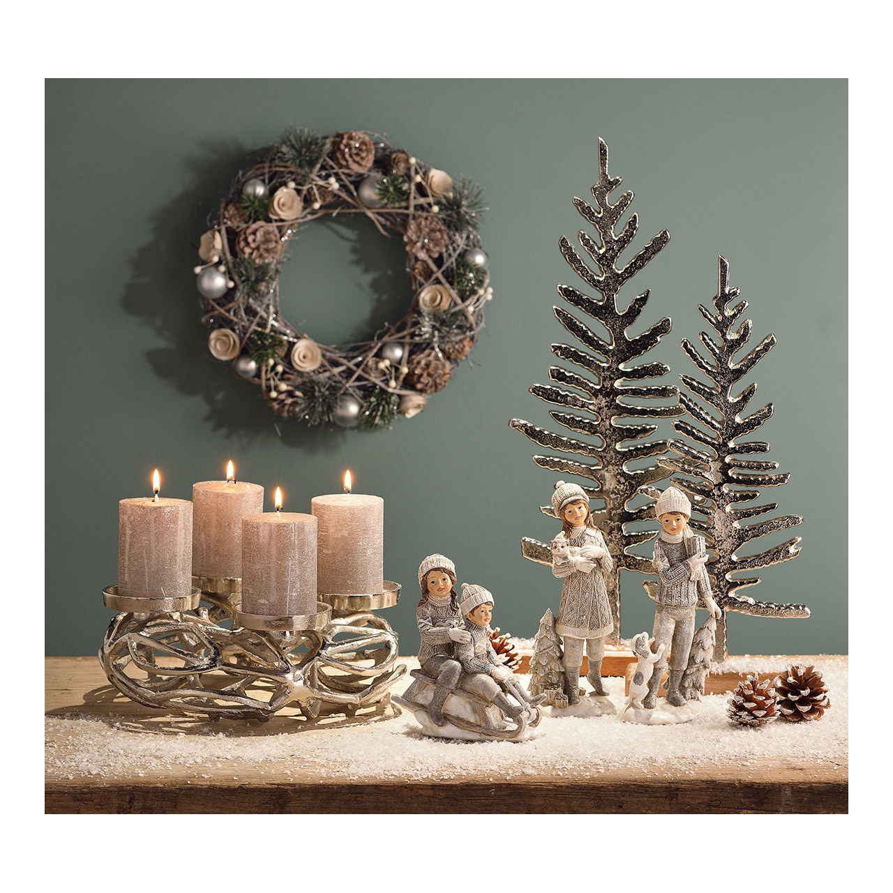 Adventskranz aus Metall, Silber (B/H/T) 30x11x30cm Adventskranz aus Metall, Silber (B/H/T) 30x11x30cm