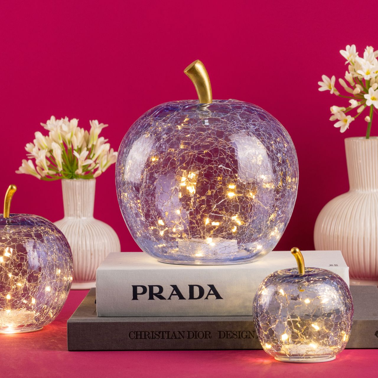 Appel met 10 LED's met timer gemaakt van glas licht paars (B/H/D) 11x12x11cm Appel met 10 LED's met timer gemaakt van glas licht paars (B/H/D) 11x12x11cm