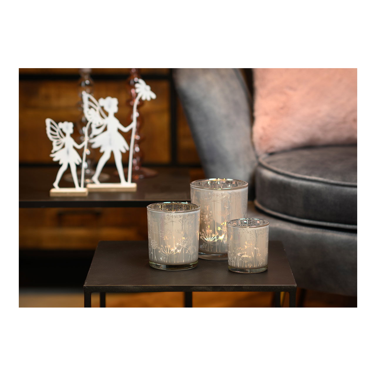 Elf on wooden base made of white metal (W/H/D) 14x21x4cm Elf on wooden base made of white metal (W/H/D) 14x21x4cm