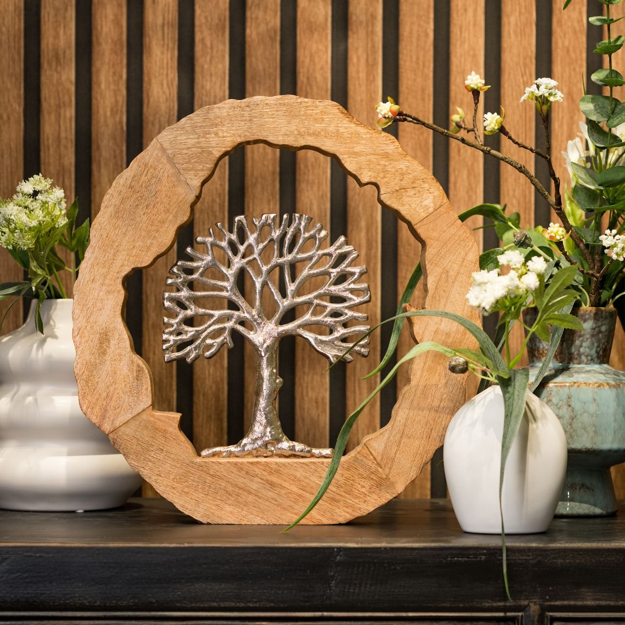 Árbol de exhibición de metal en círculo de madera de mango marrón, plata (A/H/D) 46x48x7cm