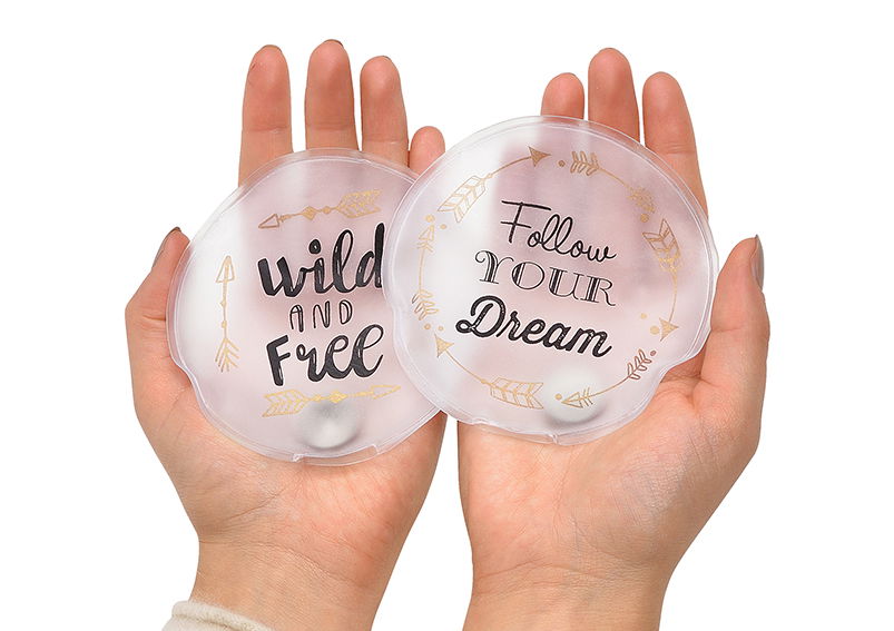 Pocket warmer spreuken -Wild and Free- + -Follow your dream- gemaakt van plastic Zwart 2-vouwig, (B/H/D) 9x9x1cm