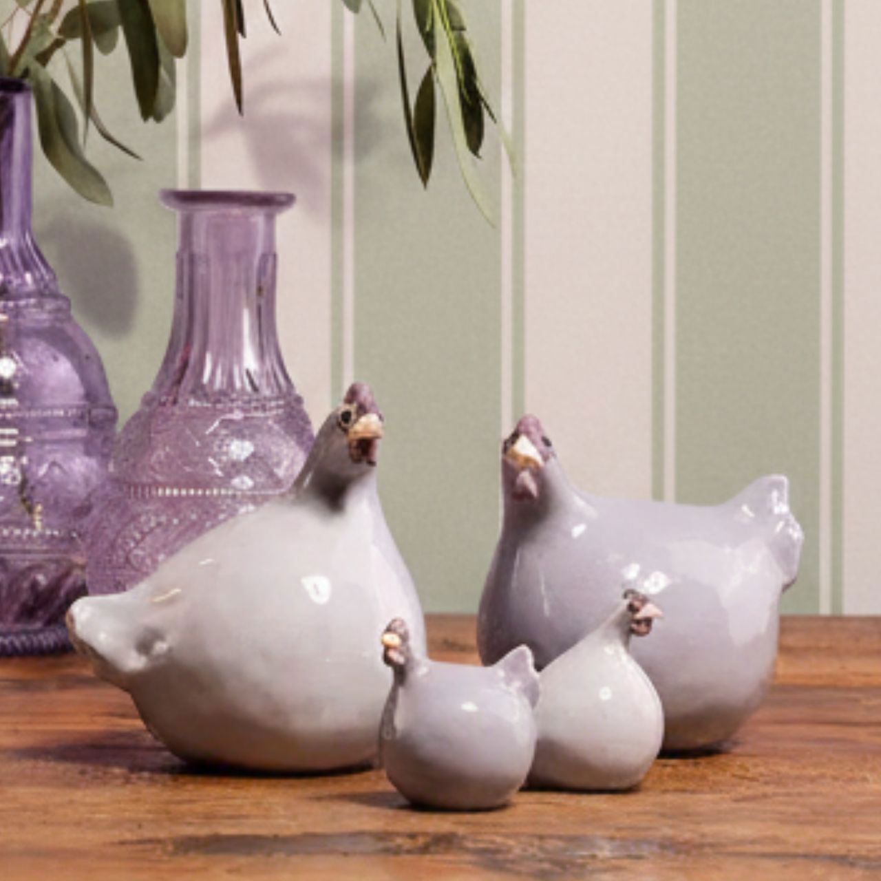 Poulet en céramique lilas 2x, (L/H/P) 5x6x6cm