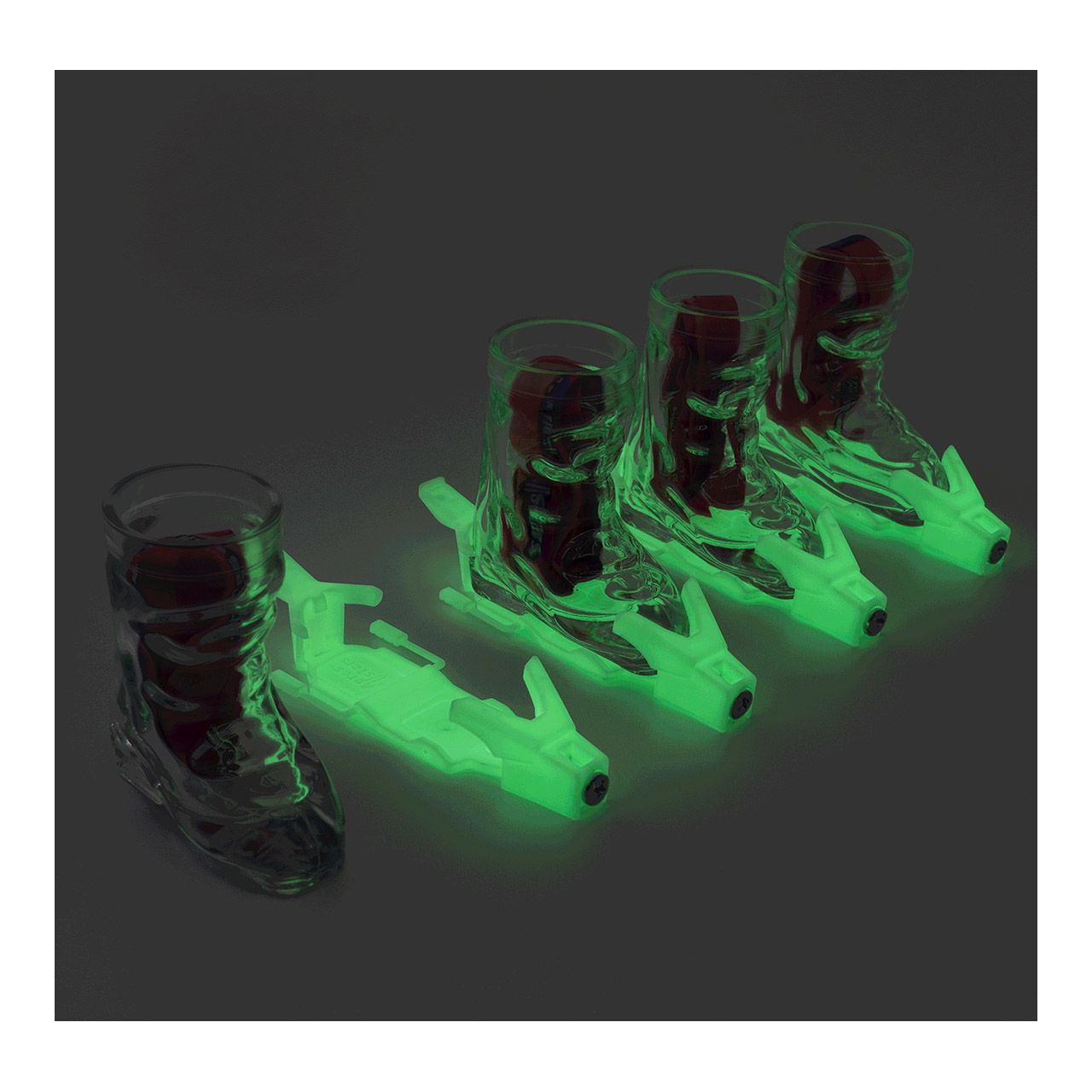 Apres-Allstars ski boot shot glass 4cl with binding/lanyards made of glass with glow, set of 4, white (W/H/D) 69x36x74mm/110x38x24mm Apres-Allstars ski boot shot glass 4cl with binding/lanyards made of glass with glow, set of 4, white (W/H/D) 69x36x74mm/110x38x24mm