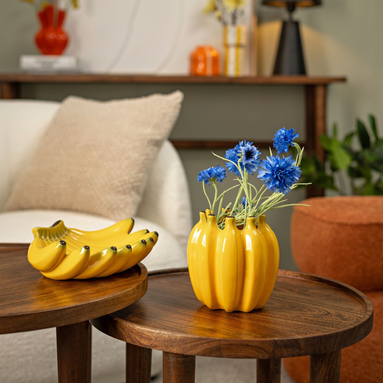 Ceramic banana vase (for dried flowers only), yellow (W/H/D) 14x15x14cm Ceramic banana vase (for dried flowers only), yellow (W/H/D) 14x15x14cm