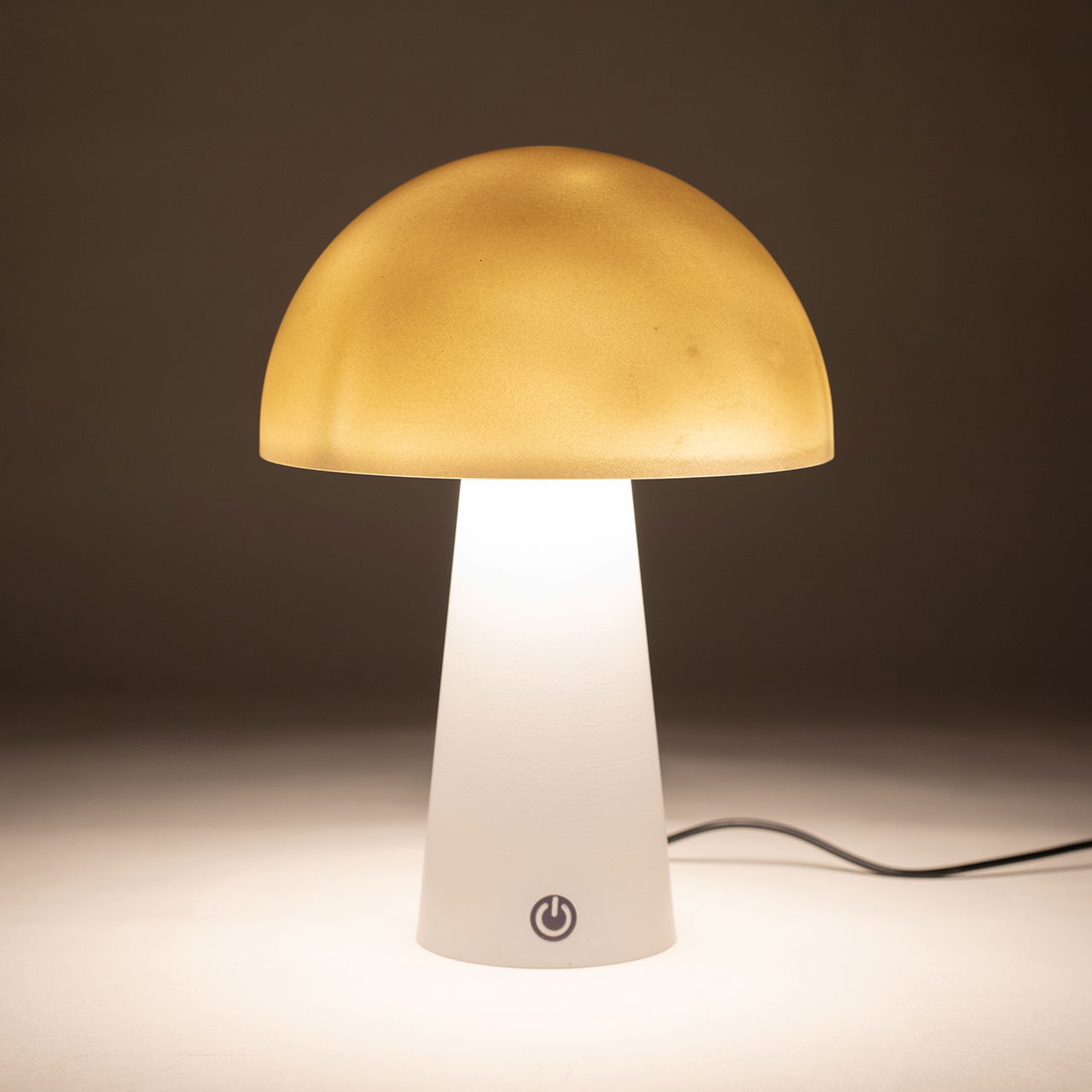 Tischlampe IP44 rund, LED incklusiv 80cm USB Zuleitung, aus Kunststoff, Matt Weiß (B/H/T) 15x21x15cm Tischlampe IP44 rund, LED incklusiv 80cm USB Zuleitung, aus Kunststoff, Matt Weiß (B/H/T) 15x21x15cm