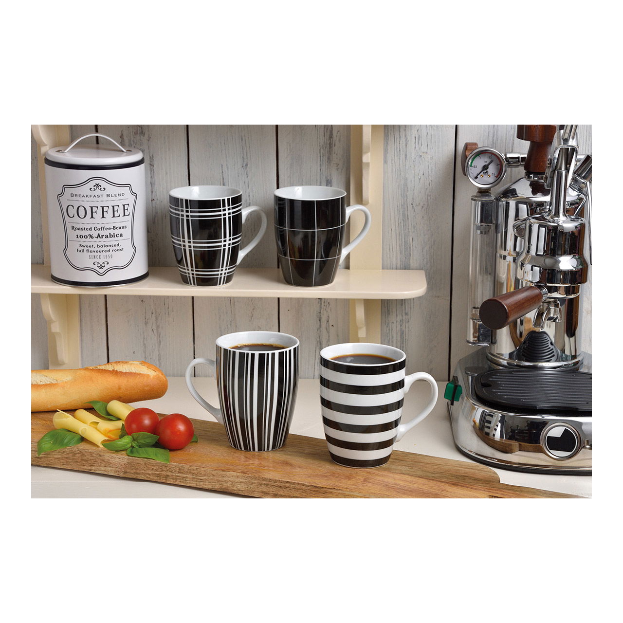 Becher Streifen schwarz-weiß aus Porzellan, 4-fach sortiert, 10 cm 300ml Becher Streifen schwarz-weiß aus Porzellan, 4-fach sortiert, 10 cm 300ml