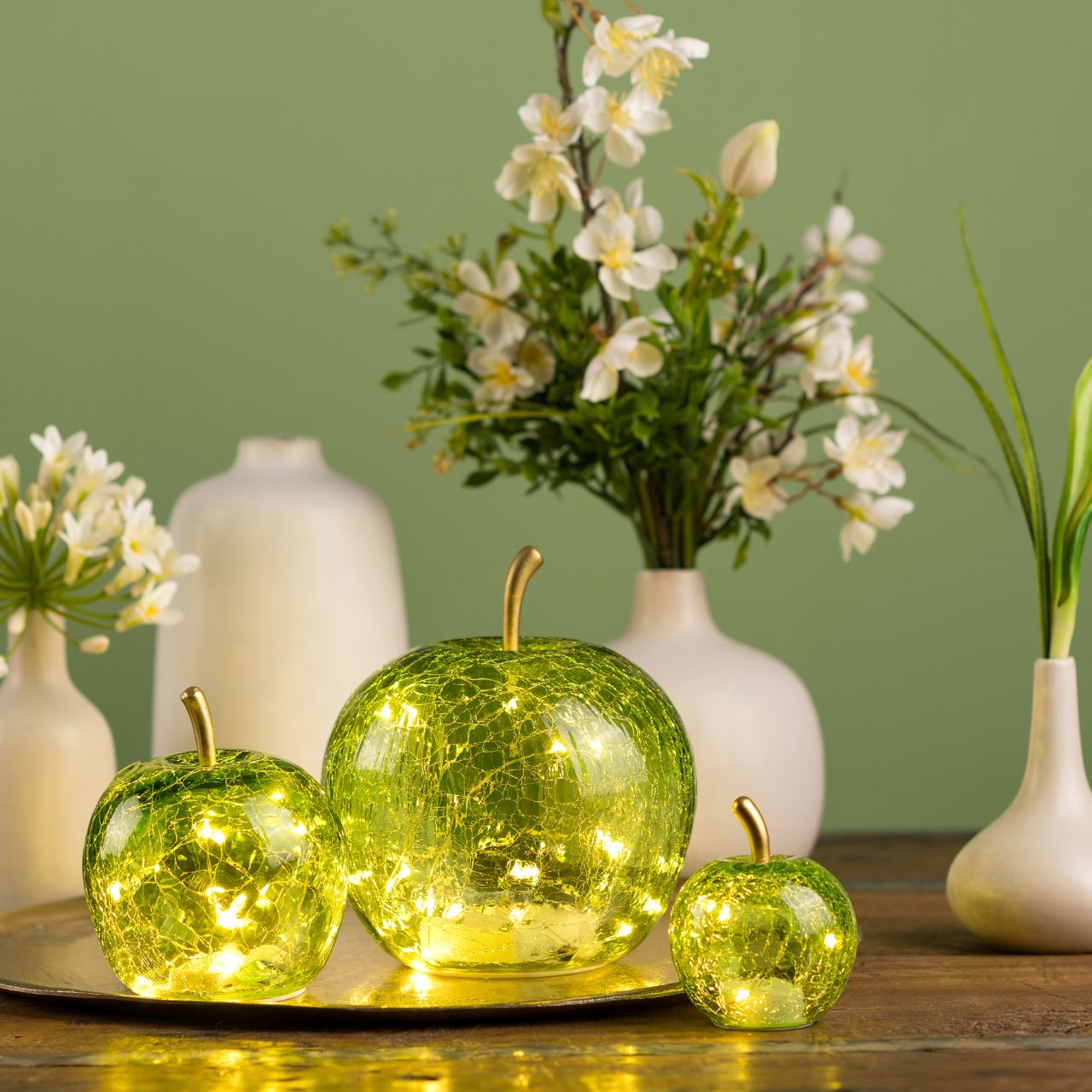 Apple with 20 LEDs with timer made of glass Light green (W/H/D) 16x17x16cm Apple with 20 LEDs with timer made of glass Light green (W/H/D) 16x17x16cm