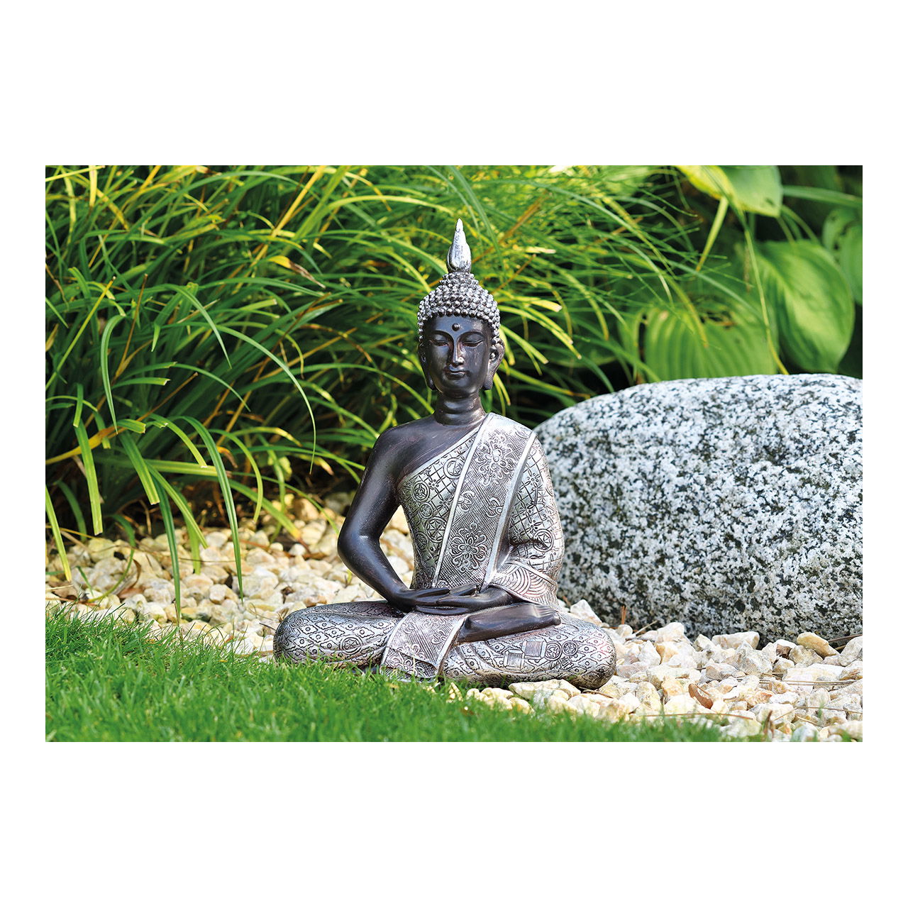 Buddha sitzend in silber aus Poly, 29 cm Kunst, Person, Gebet, Buddha
