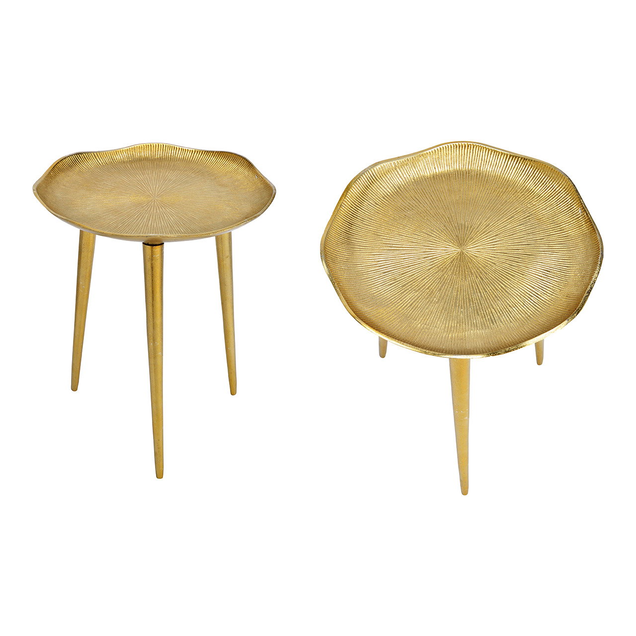 Table en métal doré (L/H/P) 40x47x40cm Table en métal doré (L/H/P) 40x47x40cm