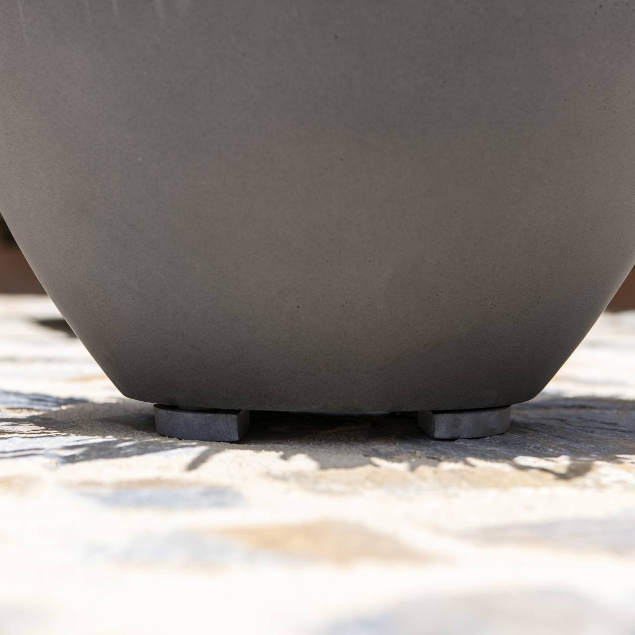 Fiberstone flower pot gray (W/H/D) 50x44x50cm