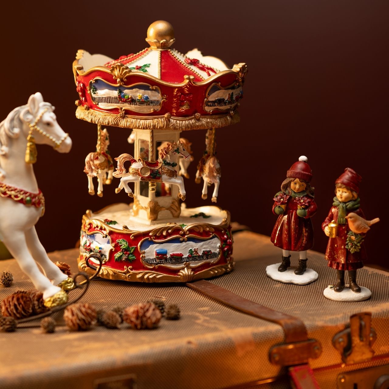 Caja de música carrusel, música, en movimiento, de poli rojo (A/A/P) 19x26x19cm Karussell, Weihnachtsdeko, Spieltier, Miniatur, Kunsthandwerk