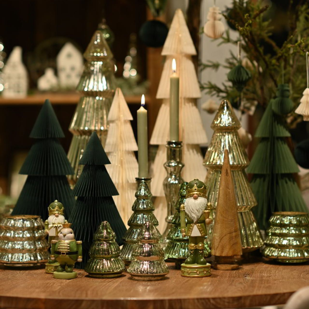 Christmas tree made of glass champagne (W/H/D) 17x38x17cm Christmas tree made of glass champagne (W/H/D) 17x38x17cm