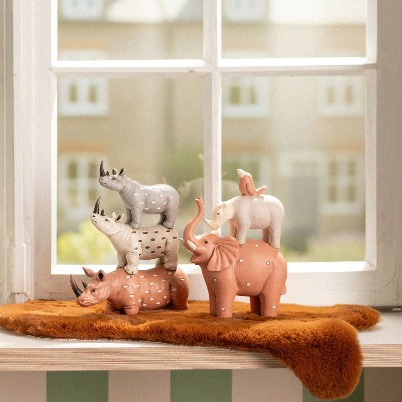 Animaux Pyramide en magnésie, rose/blanc (L/H/P) 15x21x7cm Fenster, Fensterbank, Tier, Säugetier, Schwein