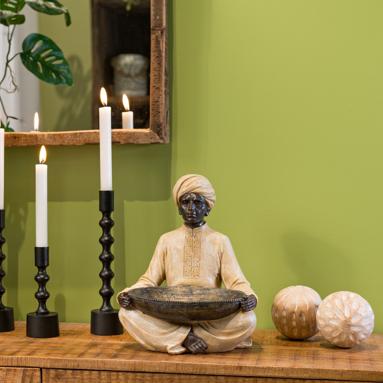 Ball made of mango wood white (W/H/D) 10x10x10cm Ball made of mango wood white (W/H/D) 10x10x10cm