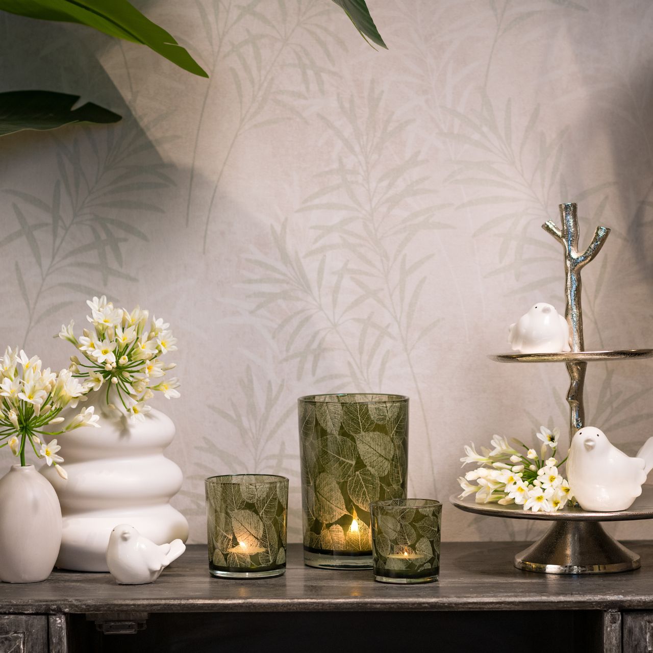 Étagère à 2 niveaux en métal argenté (H) 38cm Ø18cm/27cm Étagère à 2 niveaux en métal argenté (H) 38cm Ø18cm/27cm